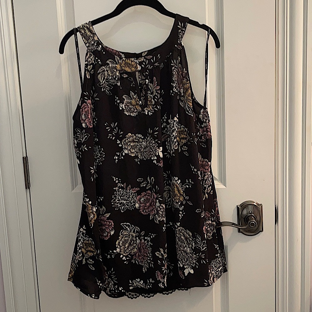 City Chic Floral Lace Back Top